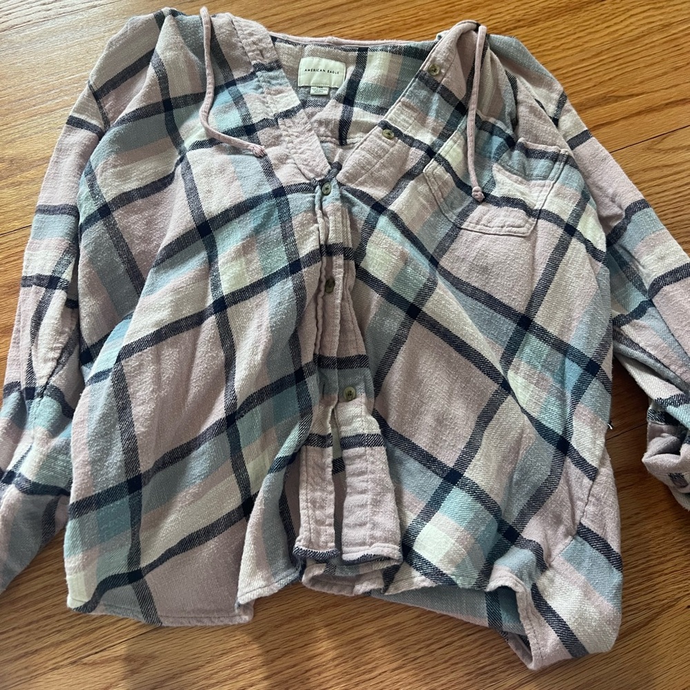Women’s American eagle flannel with hood